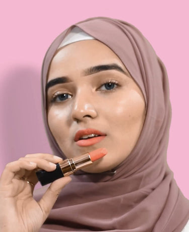 Iba Long Stay Matte Lipstick for Women- M05 Orange Flash, 4g | Creamy Matte Finish & Smooth Texture| Long-Lasting | Hydrated Lips | Enriched with Vitamin E| Intense Colour & Highly Pigmented | Lip Makeup
